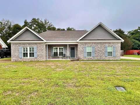 118 Sweetwater, Headland, AL 36345