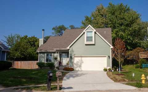 5305 Meadow Place, West Des Moines, IA 50266