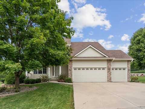 1601 S 50th Place, West Des Moines, IA 50265