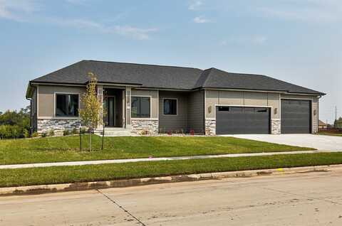 522 Walnut Drive, Huxley, IA 50124