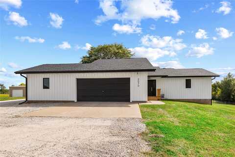 2070 Idaho Drive, Pella, IA 50219