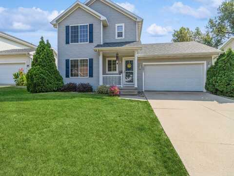 3601 Village Run Drive, Des Moines, IA 50317