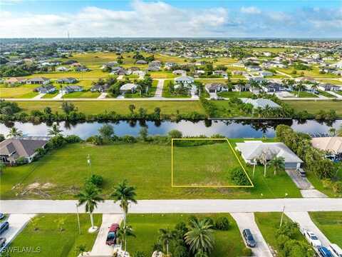 2810 NW 4th Street, Cape Coral, FL 33993