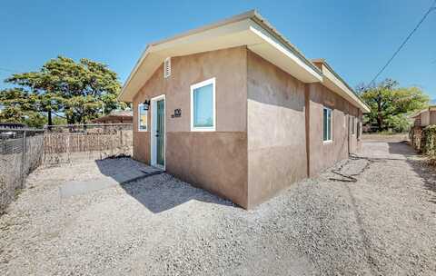 1036 Calle Placitas, Bernalillo, NM 87004