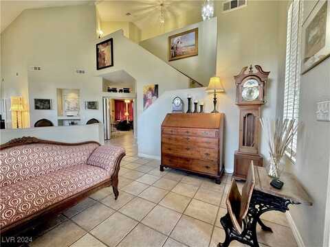 198 Adomeit Drive, Henderson, NV 89074