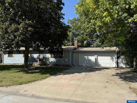 934 C Street, Geneva, NE 68361