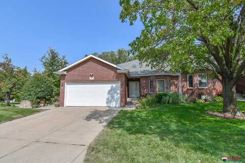 5610 Harmony Court, Lincoln, NE 68516