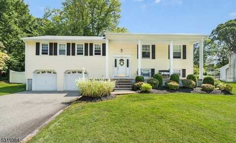 26 Clover Ln, Randolph, NJ 07869