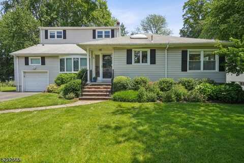 9 Woodside Rd, Springfield, NJ 07081