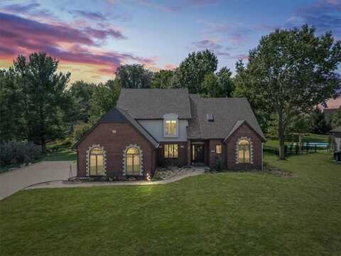 4614 Woodfield Drive, Saint Joseph, MO 64506