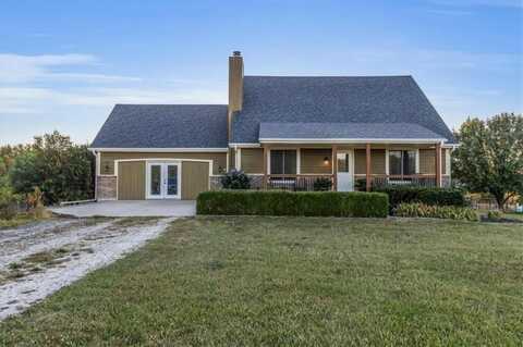 9607 E SEVILLE Circle, Peculiar, MO 64078