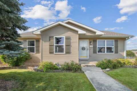 607 Eastwood Drive, Solon, IA 52333