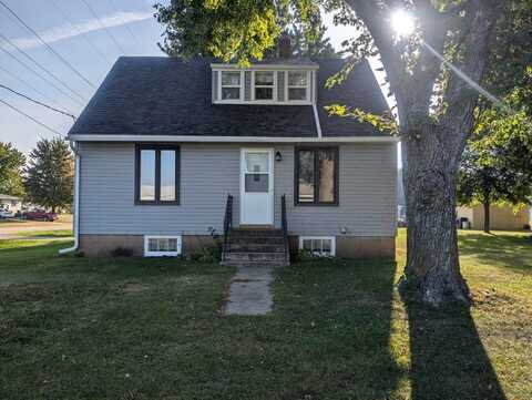 410 N Walnut Avenue, Graettinger, IA 51342