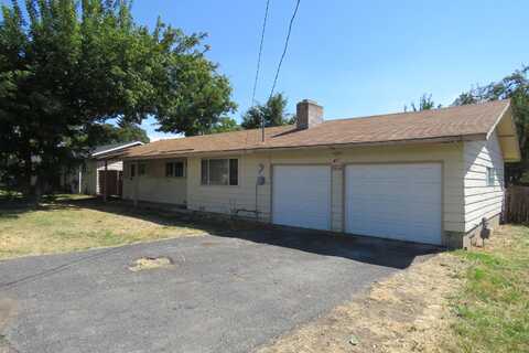 5638 Bel Aire Drive, Klamath Falls, OR 97603