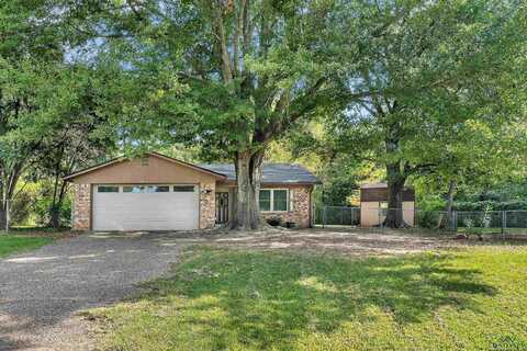 315 Meadowlark Ln., Longview, TX 75603