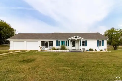 540 E Woodson Avenue, Lecompton, KS 66050