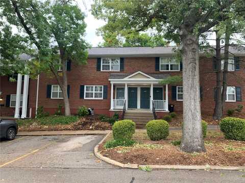 1657 East Swan Circle, Saint Louis, MO 63144