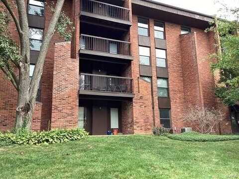 585 Coeur De Royale Drive, Saint Louis, MO 63141