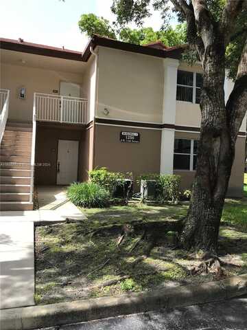 1250 SW 113th Ter, Pembroke Pines, FL 33025