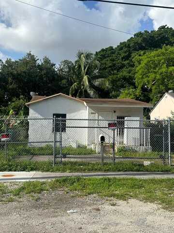 3080 NW 55th St, Miami, FL 33142