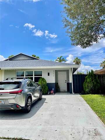 311 SW 35th Ave, Deerfield Beach, FL 33442