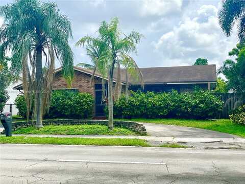 4642 NW 94th Ave, Sunrise, FL 33351