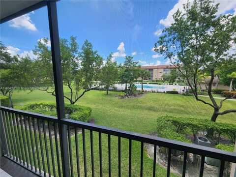 12651 SW 16th Ct, Pembroke Pines, FL 33027