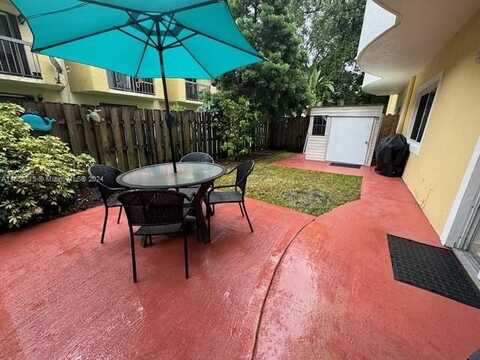 433 Swallow Dr, Miami Springs, FL 33166