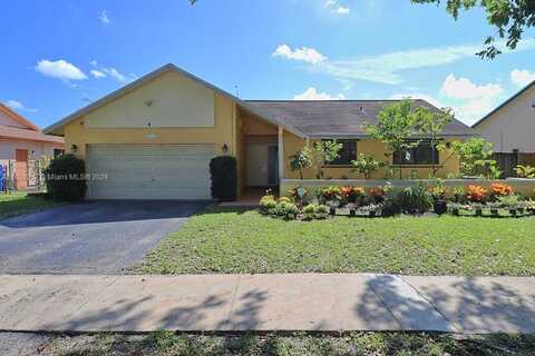 2311 NW 101st Ter, Pembroke Pines, FL 33026