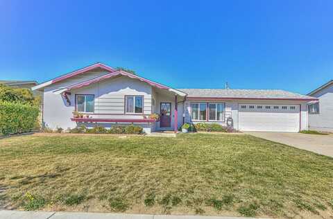 1917 Glendora WAY, SALINAS, CA 93906