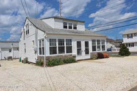 113 New Brunswick Avenue, Lavallette, NJ 08735