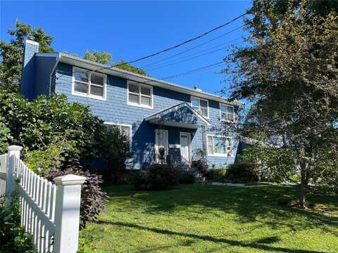 28 Clement Street, Glen Cove, NY 11542