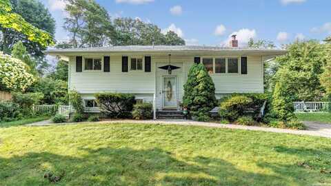 449 Ralph Avenue, Central Islip, NY 11722