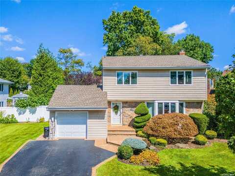 111 Columbia Drive, Jericho, NY 11753