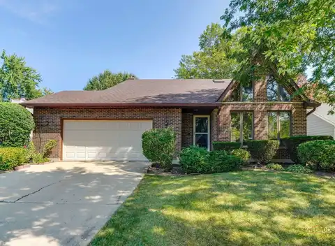 303 Tanglewood Drive, Gurnee, IL 60031