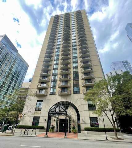 70 W Huron Street, Chicago, IL 60654