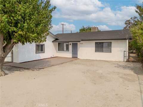 7085 Tamarisk Avenue, Yucca Valley, CA 92284