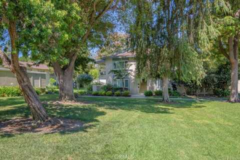 69 Calle Aragon, Laguna Woods, CA 92637