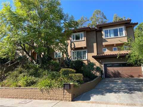 16528 Academia Drive, Encino, CA 91436