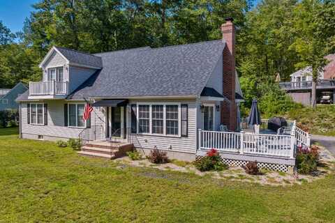 47 Winterhaven Road, Wolfeboro, NH 03894