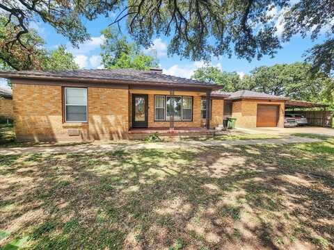 125 Norwood Drive, Hurst, TX 76053