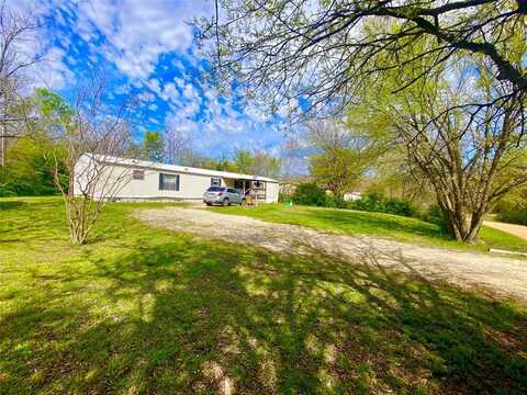 209 Ivanhoe Drive, Gordonville, TX 76245