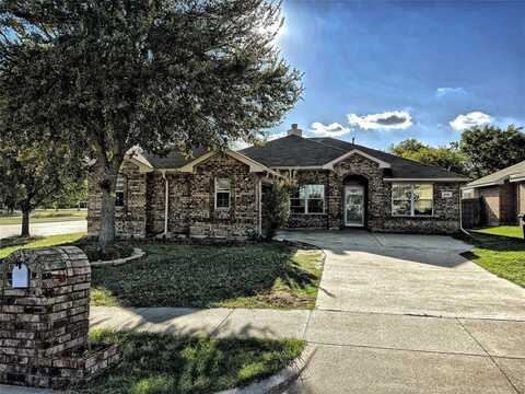 5701 Lionfish Way, Fort Worth, TX 76131