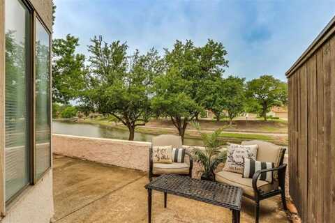 541 Ranch Trail, Irving, TX 75063