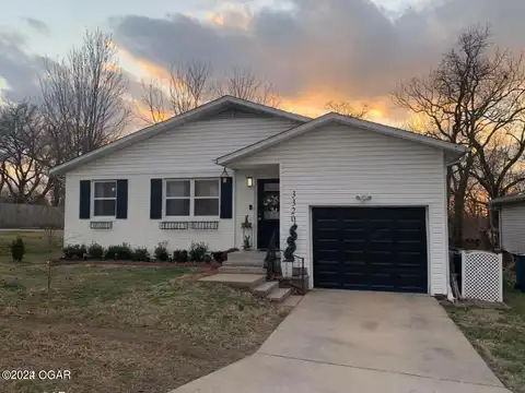 3320 S Moffet Avenue, Joplin, MO 64804