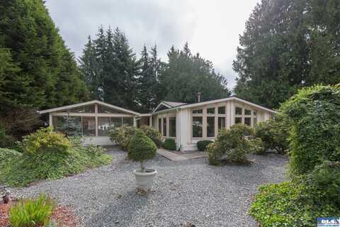 61 Ivy Ln, Port Angeles, WA 98362