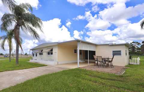 20713 Molokai Ct, Estero, FL 33928