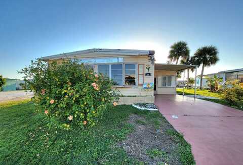 24 Parrot Place, Nt Ft Myers, FL 33917