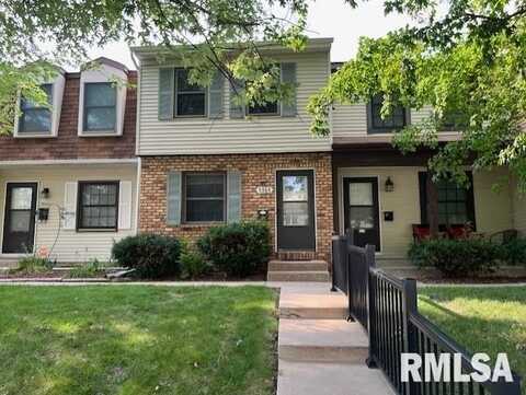 5368 N LINWOOD Avenue, Davenport, IA 52806