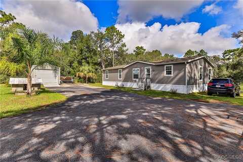 7627 W AUTUMN Street, Homosassa, FL 34446